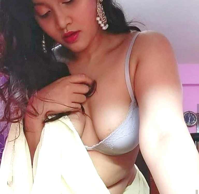 দেওরের প্রথম ঠাপ আর কামরস